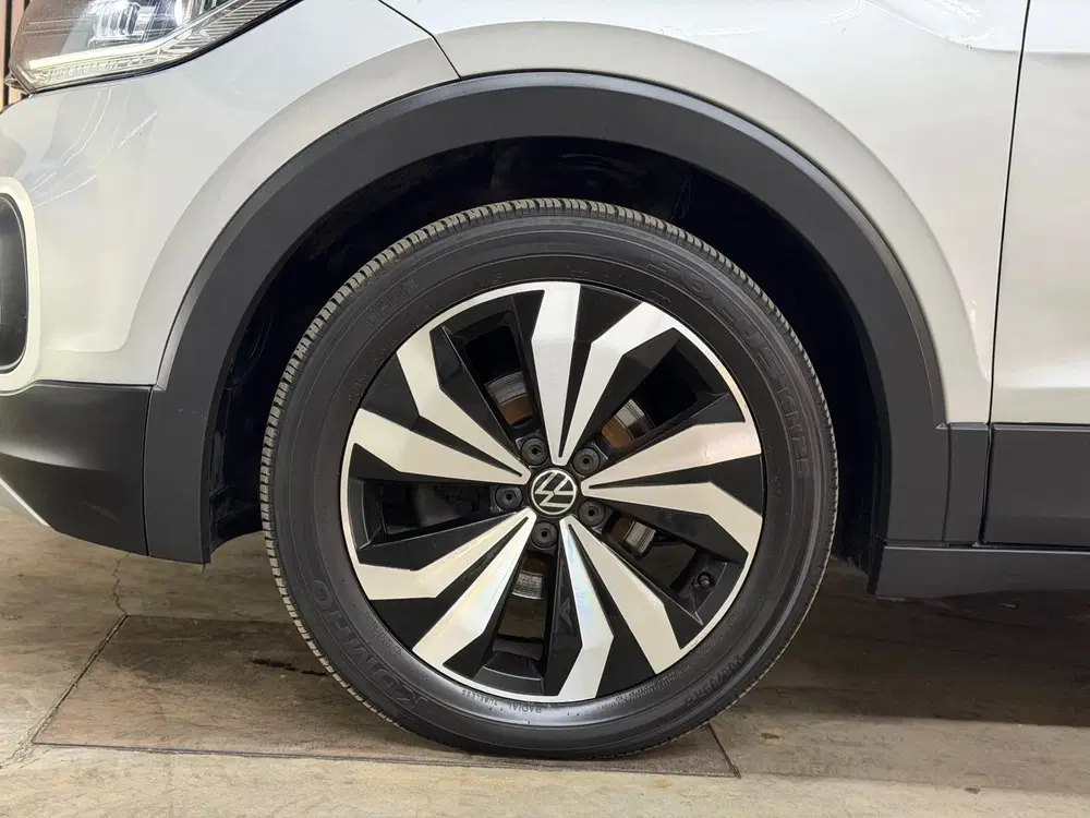 Volkswagen T-Cross 1.0 TSI Life 2022 DSG LED VIRTUAL CRUISE uit 2022, foto 2