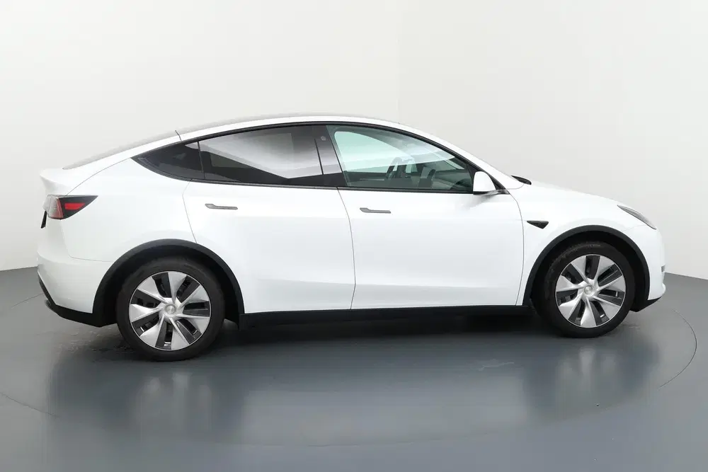 Tesla Model Y RWD 58 kWh uit 2022, foto 12