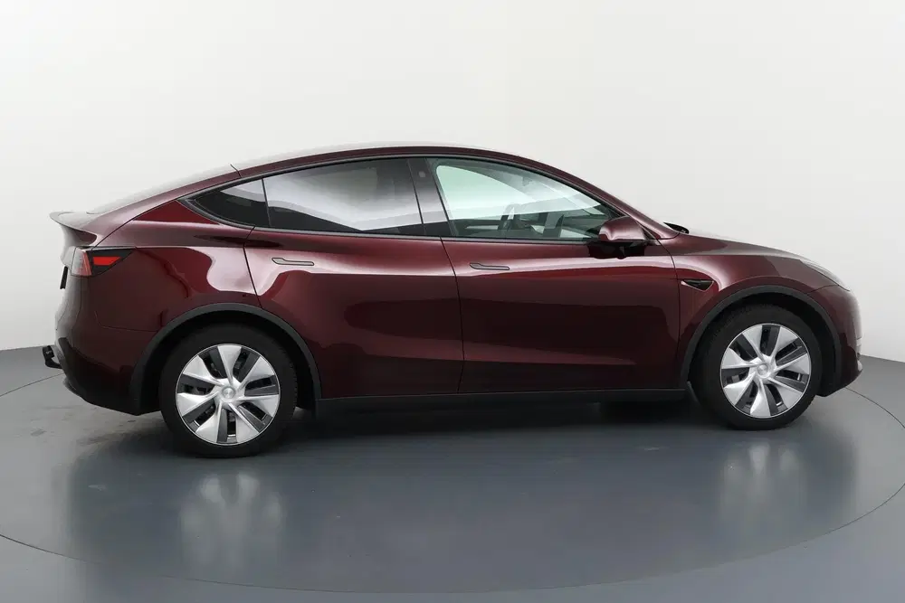Tesla Model Y Long Range AWD 75 kWh Elektrisch rijplezie uit 2024, foto 12