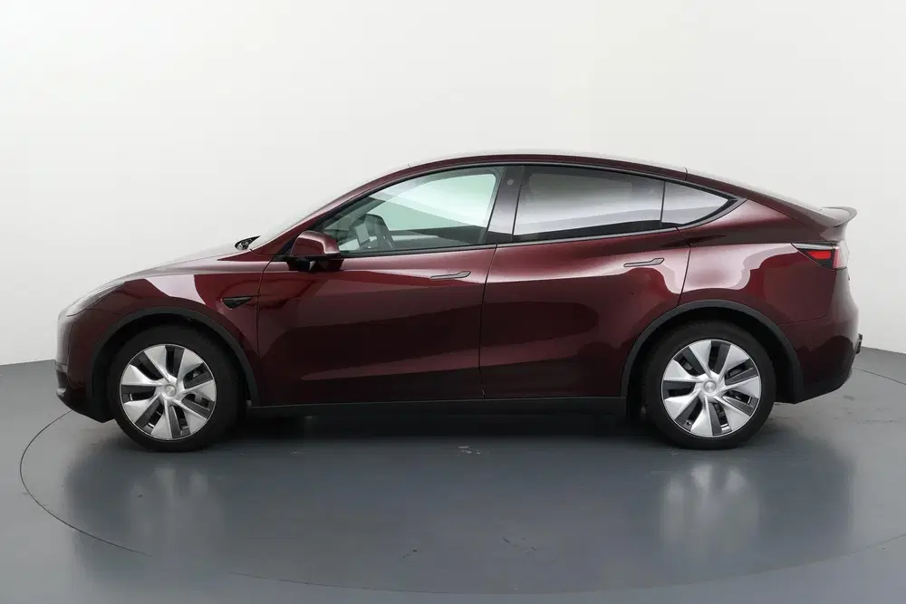 Tesla Model Y Long Range AWD 75 kWh Elektrisch rijplezie uit 2024, foto 13