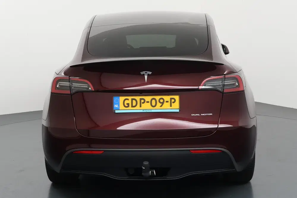 Tesla Model Y Long Range AWD 75 kWh Elektrisch rijplezie uit 2024, foto 14