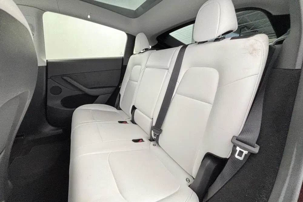 Tesla Model Y Long Range AWD 75 kWh Elektrisch rijplezie uit 2024, foto 5