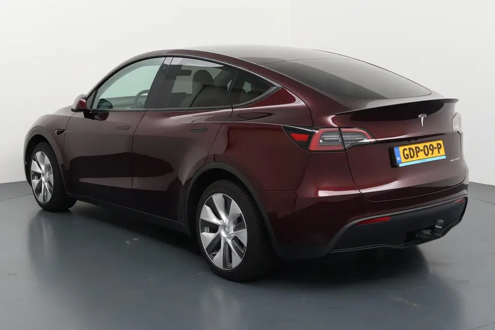 Tesla Model Y Long Range AWD 75 kWh Elektrisch rijplezie uit 2024, foto 7