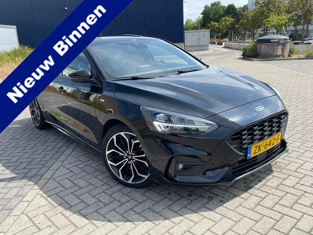 Ford Focus 2.0 EcoBlue ST Line 2019 trekgewicht 1800 uit 2019