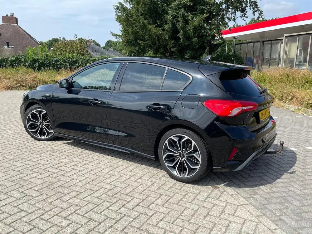 Ford Focus 2.0 EcoBlue ST Line 2019 trekgewicht 1800 uit 2019, foto 10