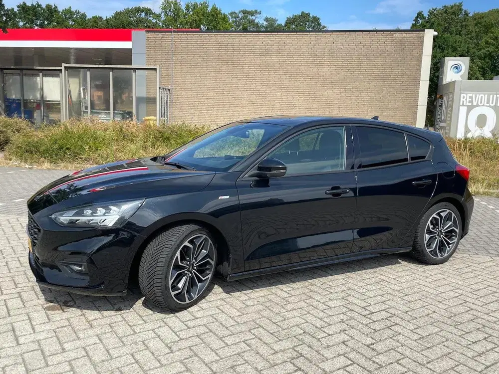 Ford Focus 2.0 EcoBlue ST Line 2019 trekgewicht 1800 uit 2019, foto 3