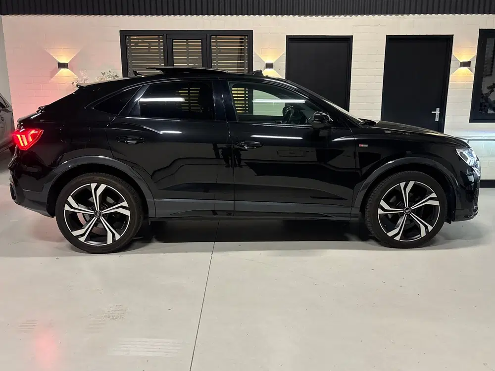 Audi Q3 35 TFSI 3x S-line uit 2023, foto 10