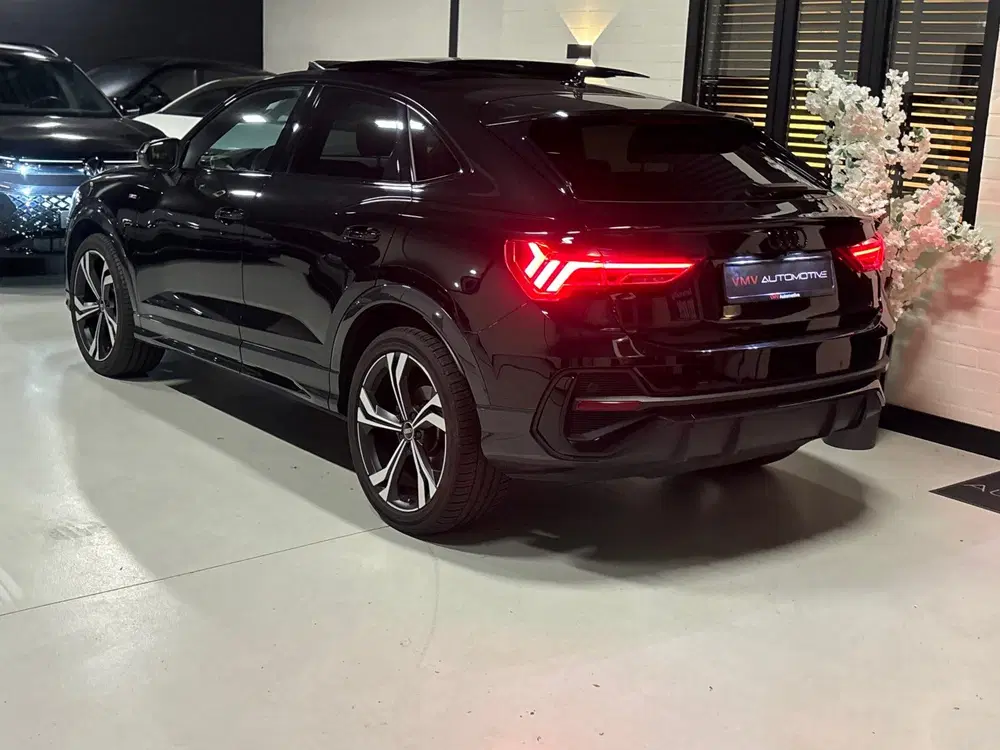 Audi Q3 35 TFSI 3x S-line uit 2023, foto 5