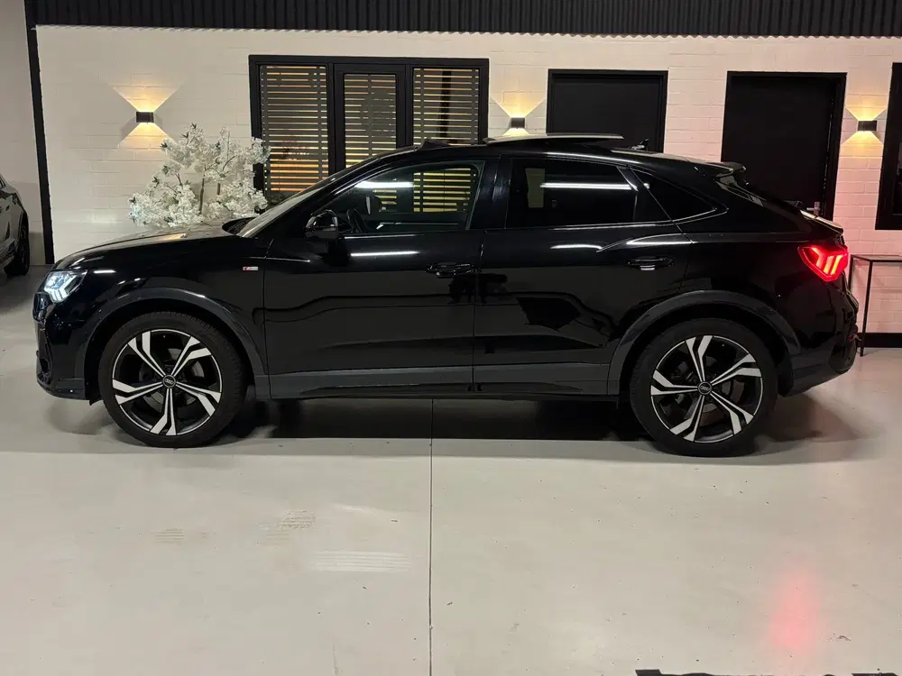 Audi Q3 35 TFSI 3x S-line uit 2023, foto 9