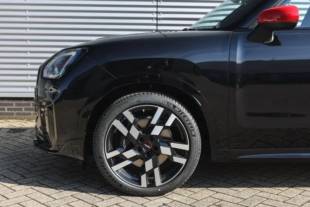 Mini Countryman E JCW uit 2024, foto 7