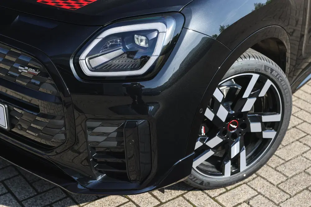 Mini Countryman E JCW uit 2024, foto 9