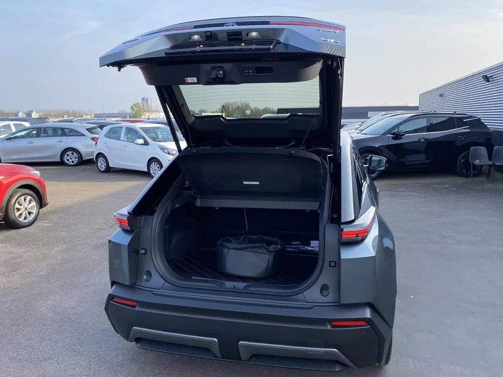 Toyota C-HR Executive AWD 77 kWh ACTIE SNEL RIJDEN Nu uit 2026, foto 7
