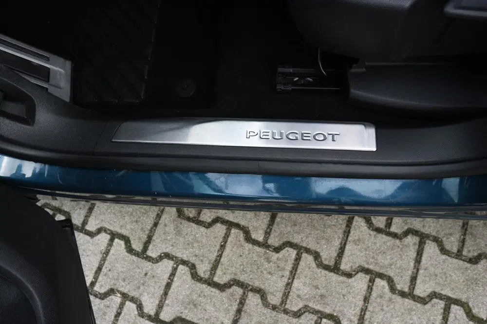 Peugeot 5008 1.2 PureTech GT 7-ZITS NAVI CAMERA ALCANTA uit 2021, foto 15