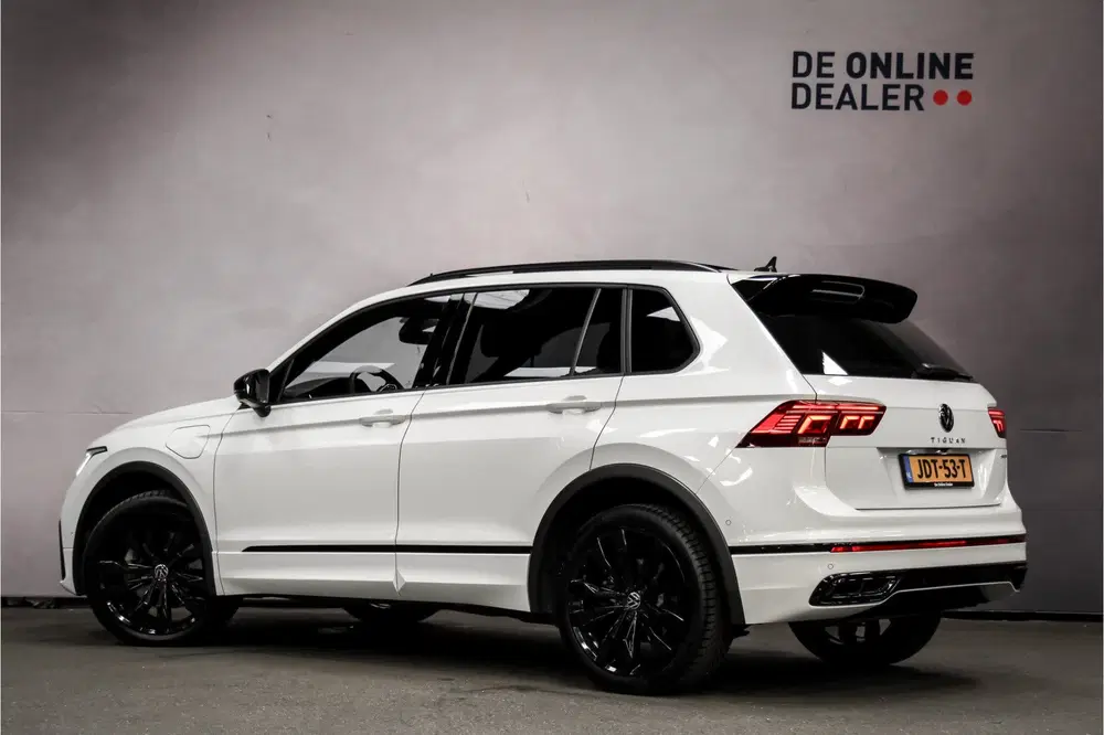 Volkswagen Tiguan 1.4 TSI eHybrid R-Line Black Style uit 2022, foto 4