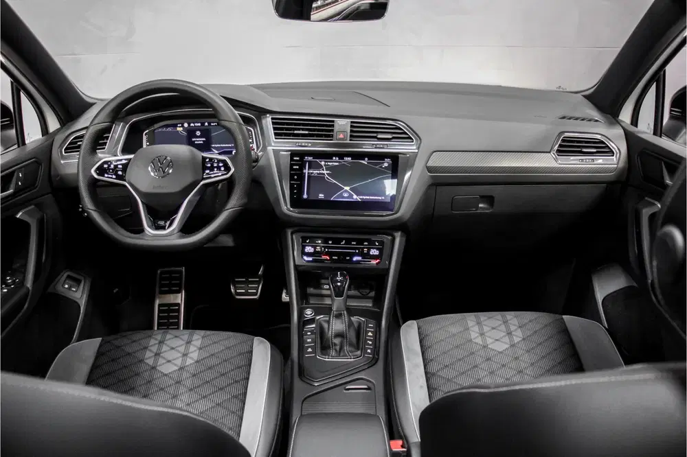 Volkswagen Tiguan 1.4 TSI eHybrid R-Line Black Style uit 2022, foto 8