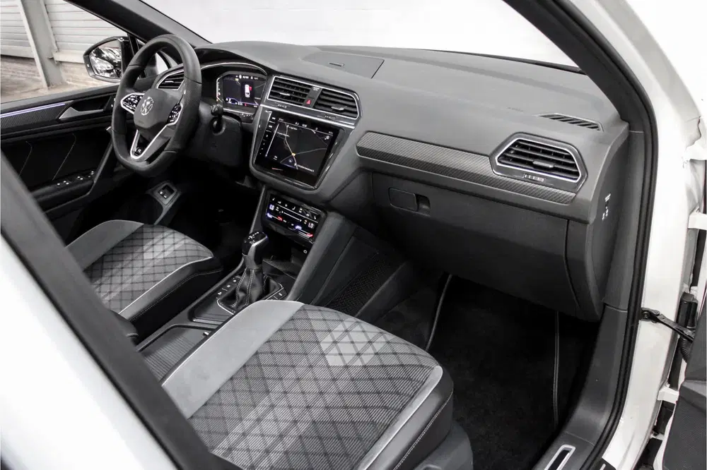 Volkswagen Tiguan 1.4 TSI eHybrid R-Line Black Style uit 2022, foto 9