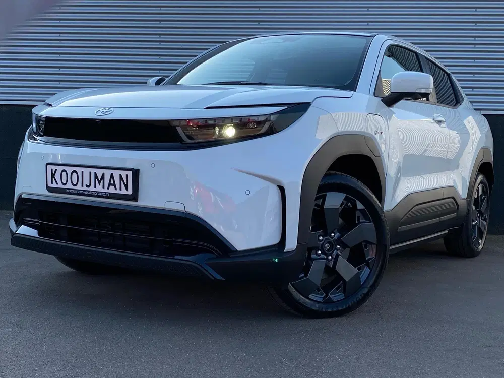 Toyota Urban Cruiser Executive 61 kWh Nieuw uit voorraad le uit 2026, foto 2