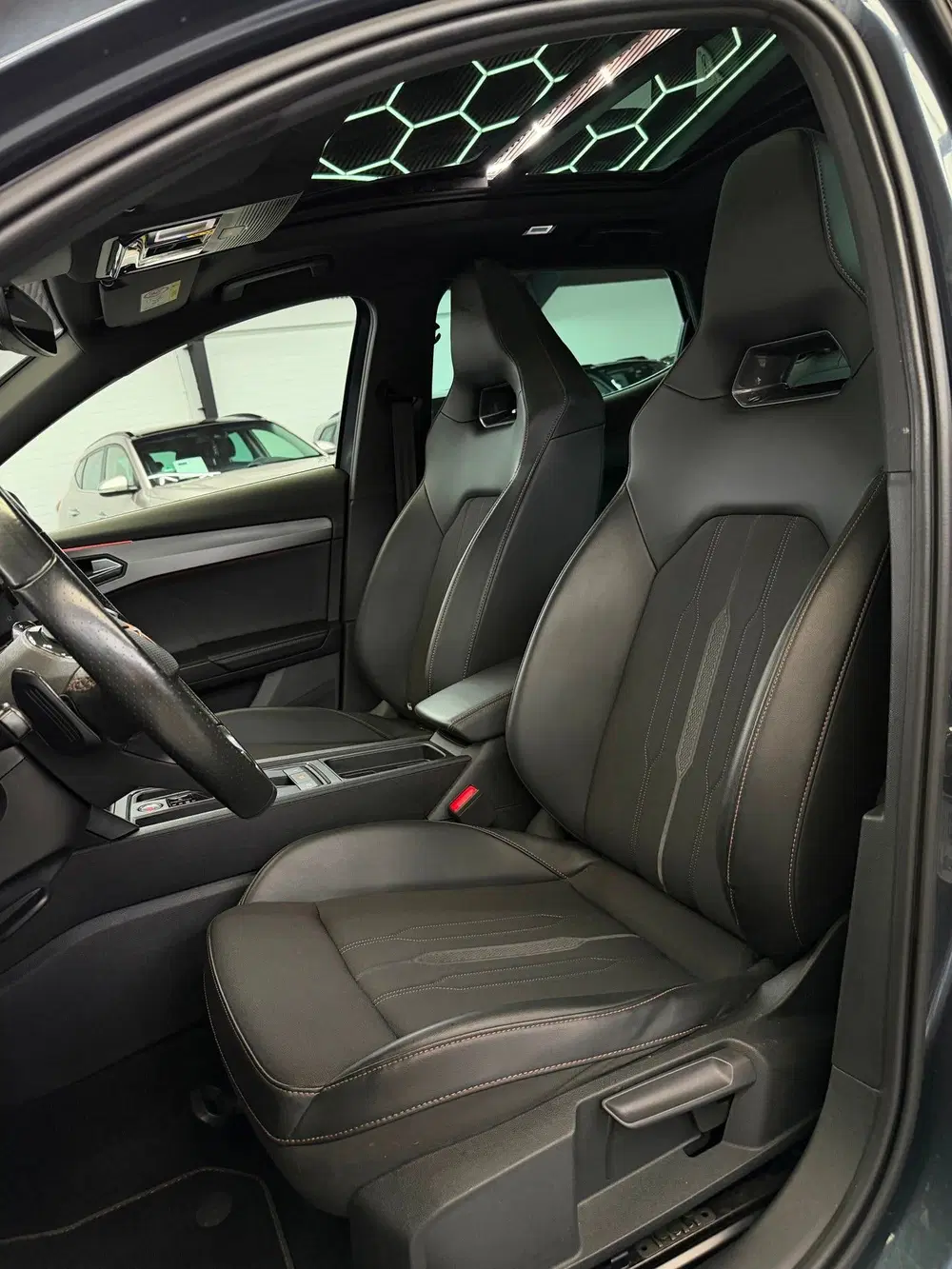 Cupra Formentor 1.4 e-Hybrid VZ Performance Panorama uit 2022, foto 4