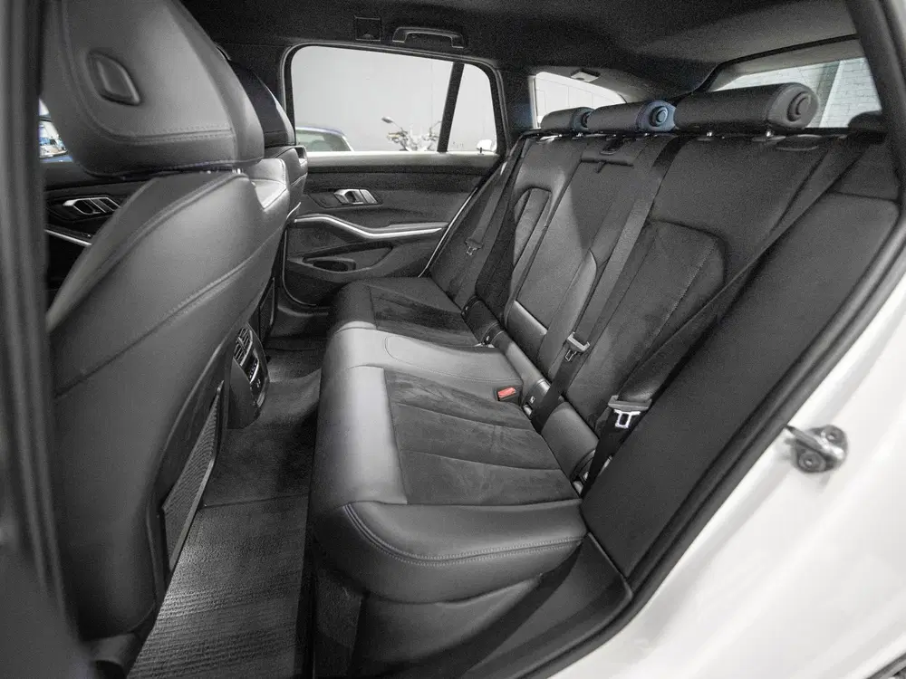 BMW 3-serie 320e Facelift M-Pakket ACC Cam uit 2022, foto 14