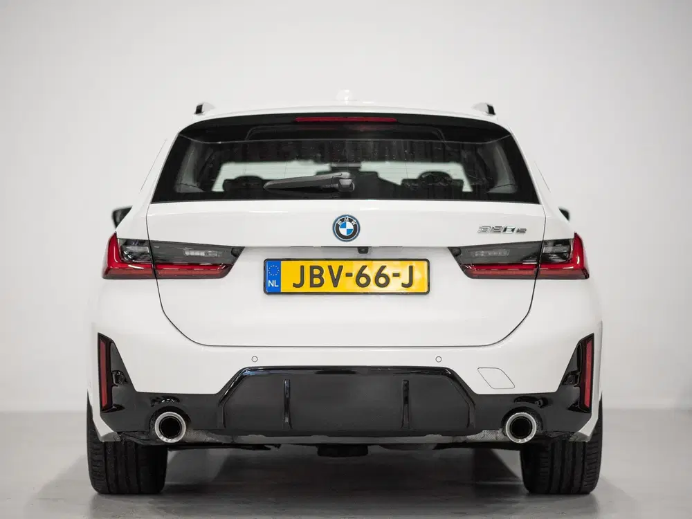BMW 3-serie 320e Facelift M-Pakket ACC Cam uit 2022, foto 6
