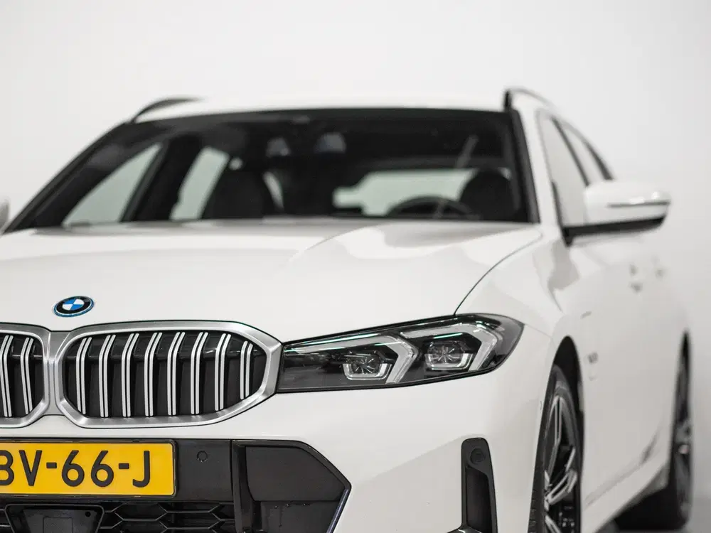 BMW 3-serie 320e Facelift M-Pakket ACC Cam uit 2022, foto 9