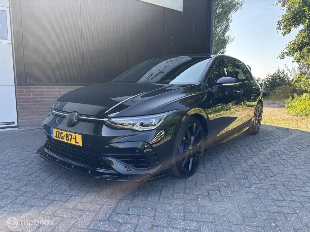 Volkswagen Golf 2.0 TSI R 4Motion uit 2022, foto 2