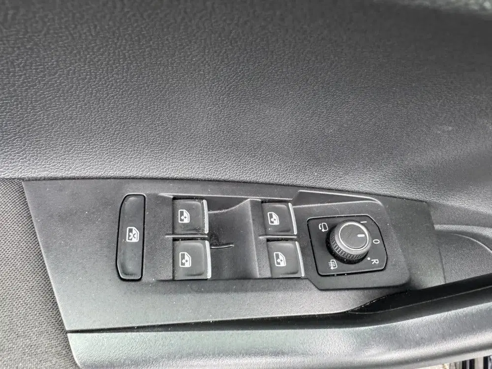 Volkswagen Taigo 1.0 TSI R-Line (bj 2023) uit 2023, foto 12