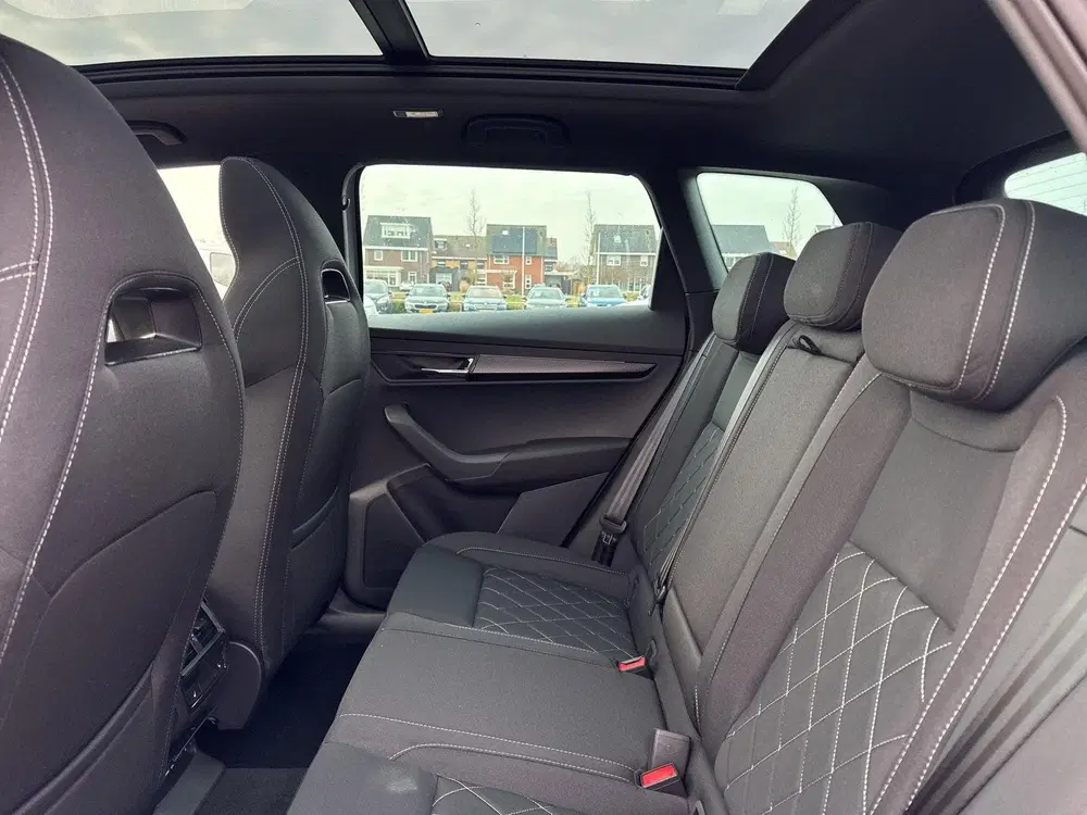 Skoda Karoq 1.5 TSI ACT Sportline Business uit 2026, foto 6