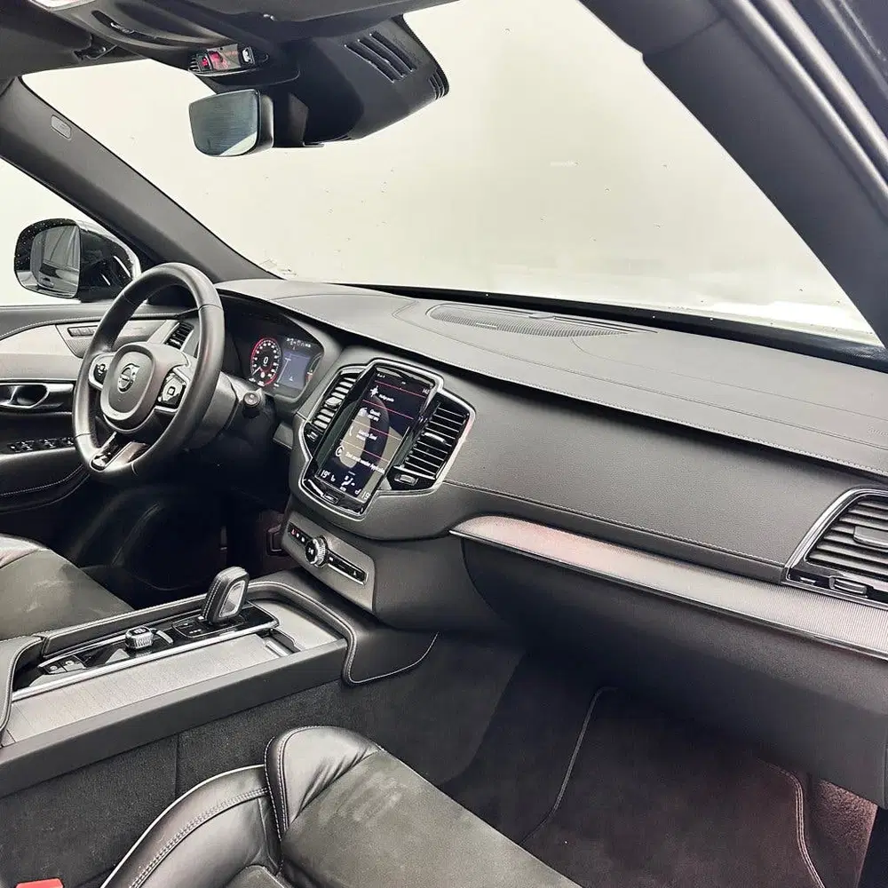 Volvo XC90 T8 Recharge R-Design Black Edition uit 2021, foto 9