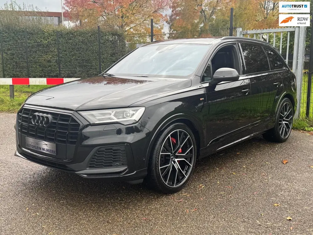 Audi Q7 55 TFSI quattro RS zetels Black Optic Pano uit 2020