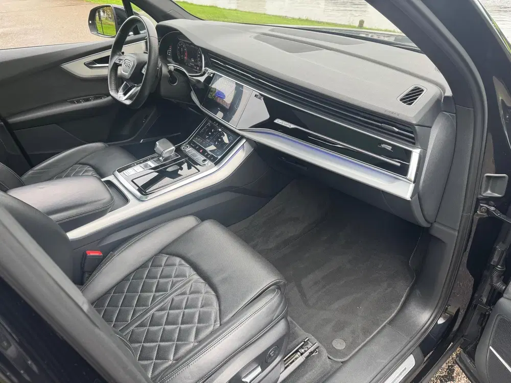 Audi Q7 55 TFSI quattro RS zetels Black Optic Pano uit 2020, foto 13