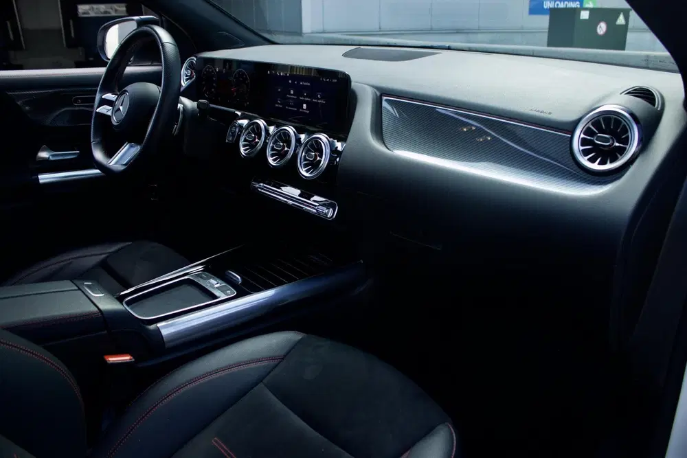 Mercedes-Benz GLA GLA 180 AMG uit 2024, foto 11