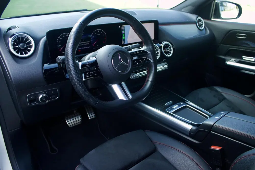 Mercedes-Benz GLA GLA 180 AMG uit 2024, foto 2