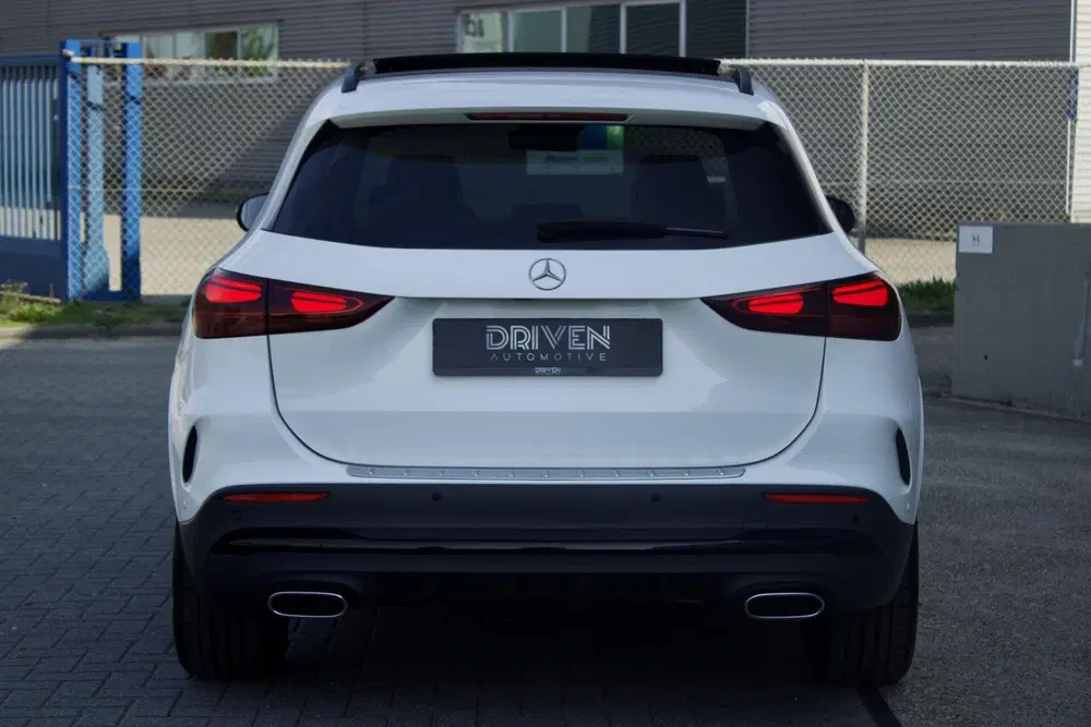 Mercedes-Benz GLA GLA 180 AMG uit 2024, foto 7