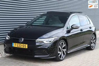 Volkswagen Golf 1.5 eTSI R-Line uit 2020