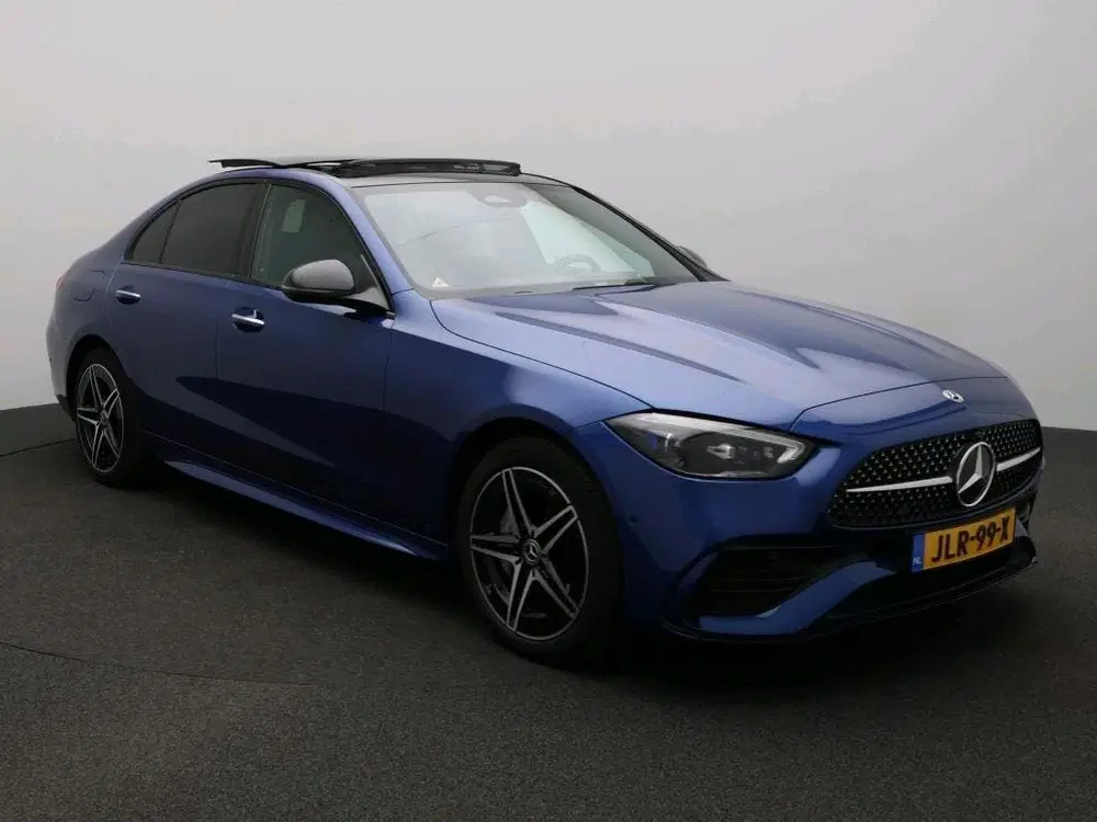 Mercedes-Benz C-Klasse 300 e Business Solution AMG uit 2025, foto 3