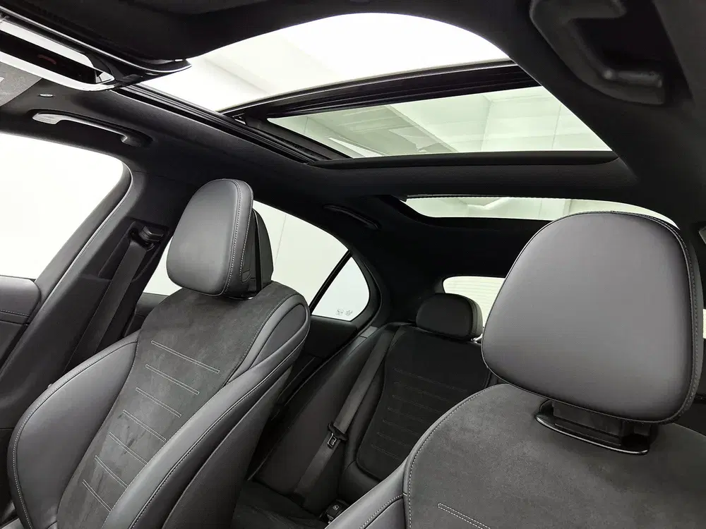 Mercedes-Benz C-Klasse 300 e Business Solution AMG AMG Line uit 2025, foto 4
