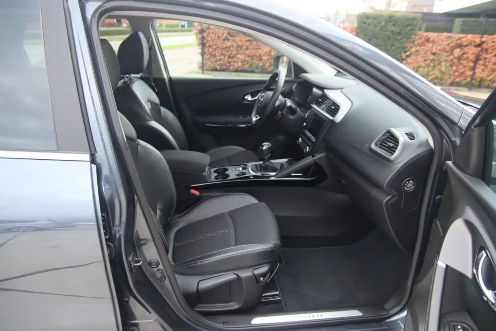 Renault Kadjar 1.3 TCE Limited Winterpakket uit 2019, foto 9
