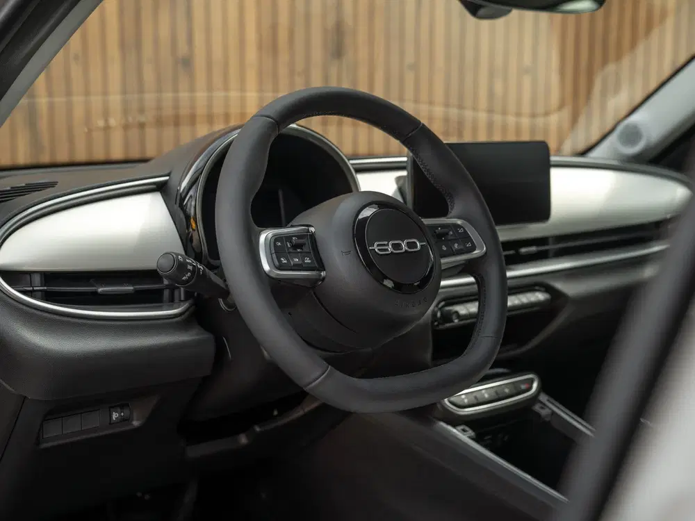 Fiat 600 1.2 Hybrid La Prima 145pk uit 2024, foto 10