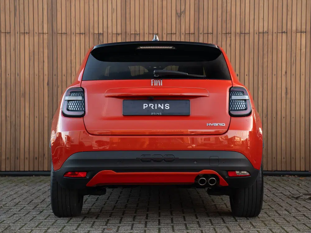 Fiat 600 1.2 Hybrid La Prima 145pk uit 2024, foto 5
