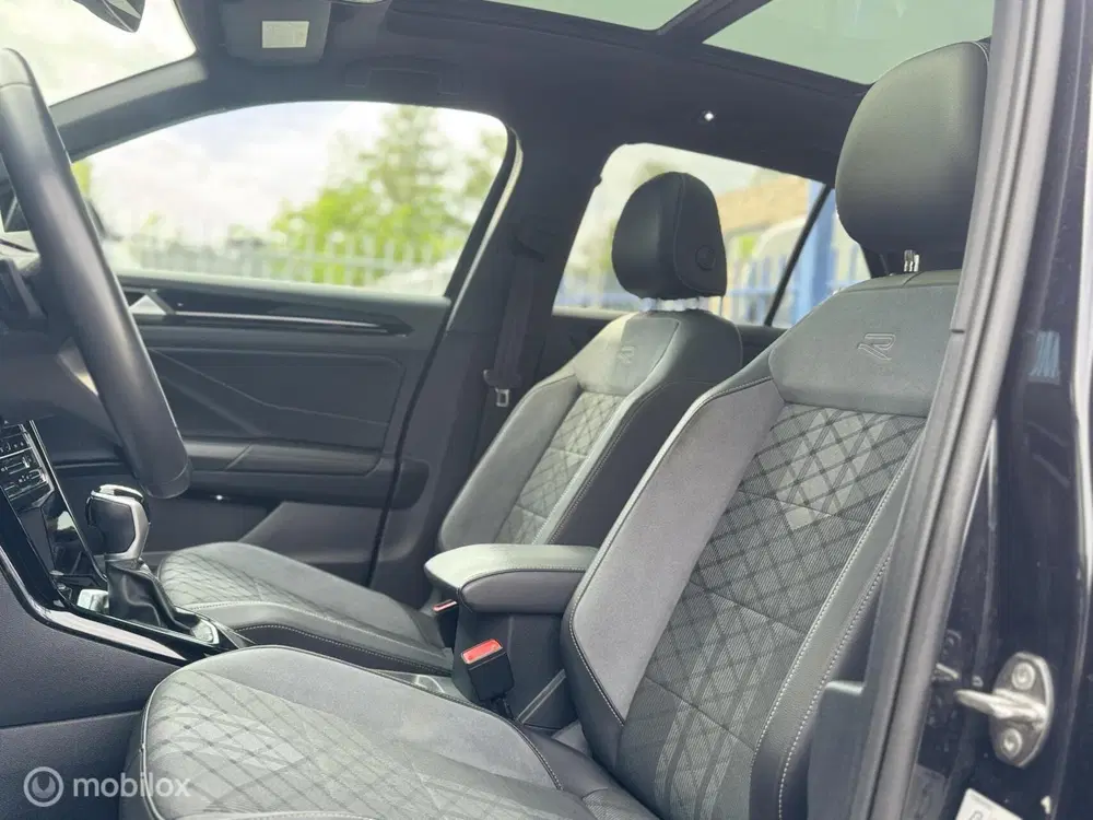 Volkswagen T-Roc 1.5 TSI R-Line uit 2024, foto 12