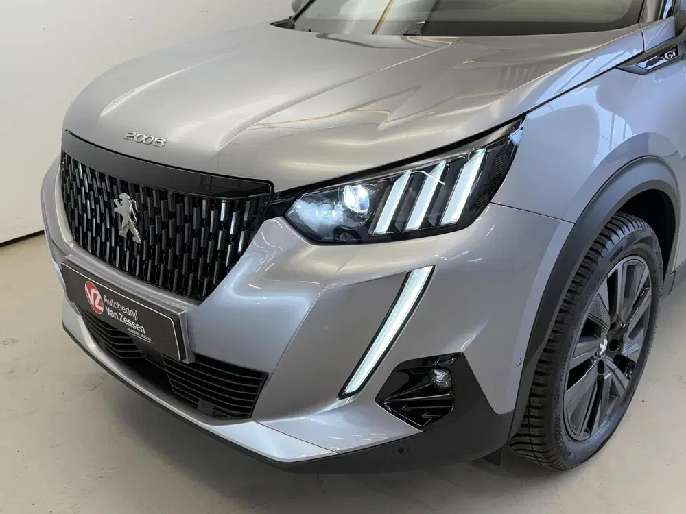 Peugeot 2008 1.2 PureTech GT Pack Automaat uit 2022, foto 4