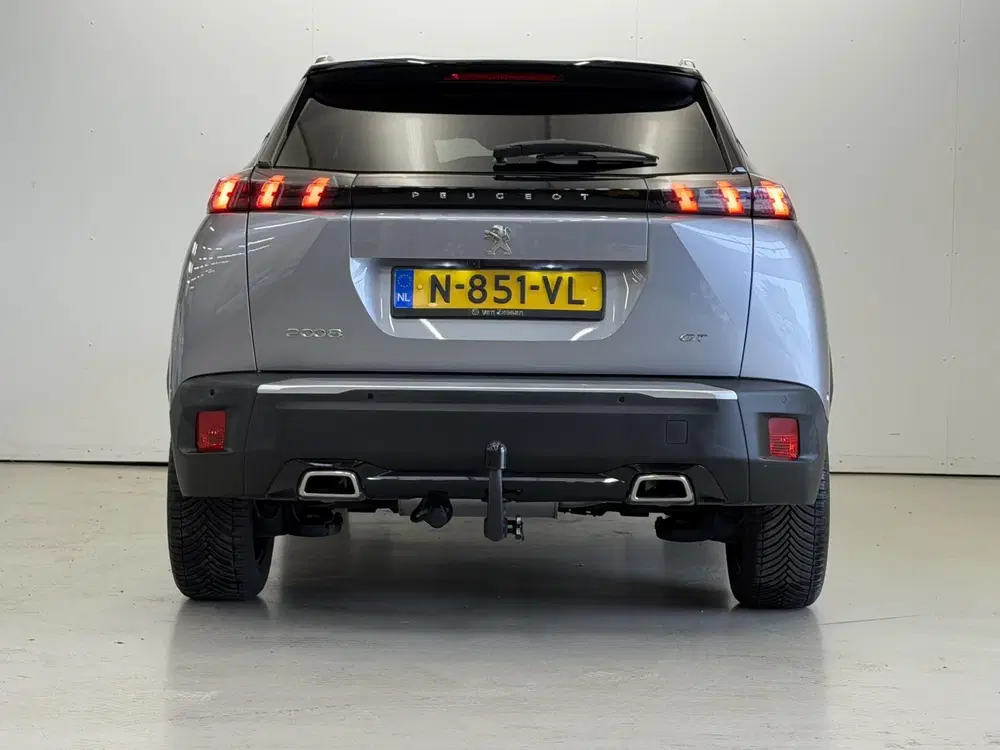 Peugeot 2008 1.2 PureTech GT Pack Automaat uit 2022, foto 6