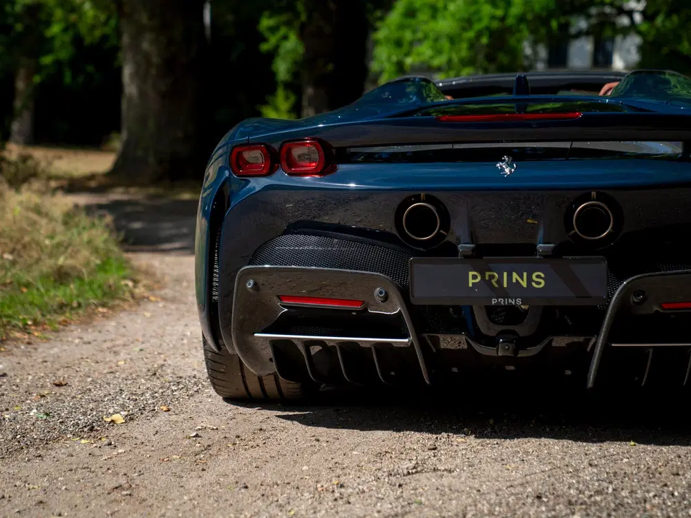 Ferrari SF90 Spider 4.0 V8 uit 2021, foto 6