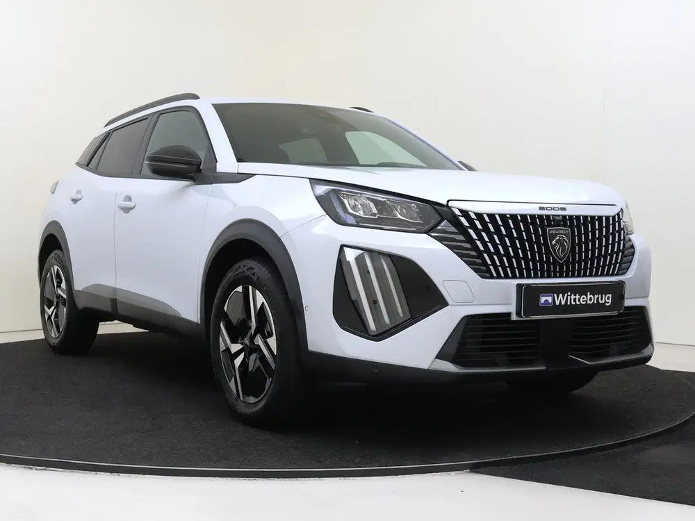 Peugeot 2008 1.2 Hybrid 145 Allure uit 2025, foto 3