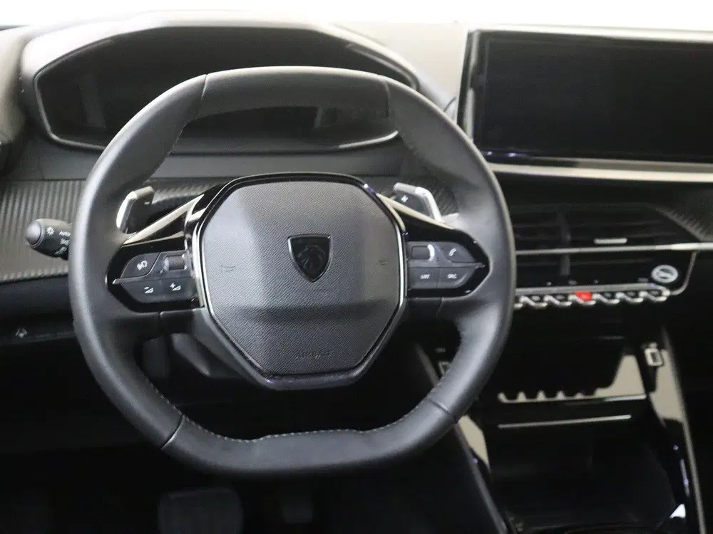 Peugeot 2008 1.2 Hybrid 145 Allure uit 2025, foto 6