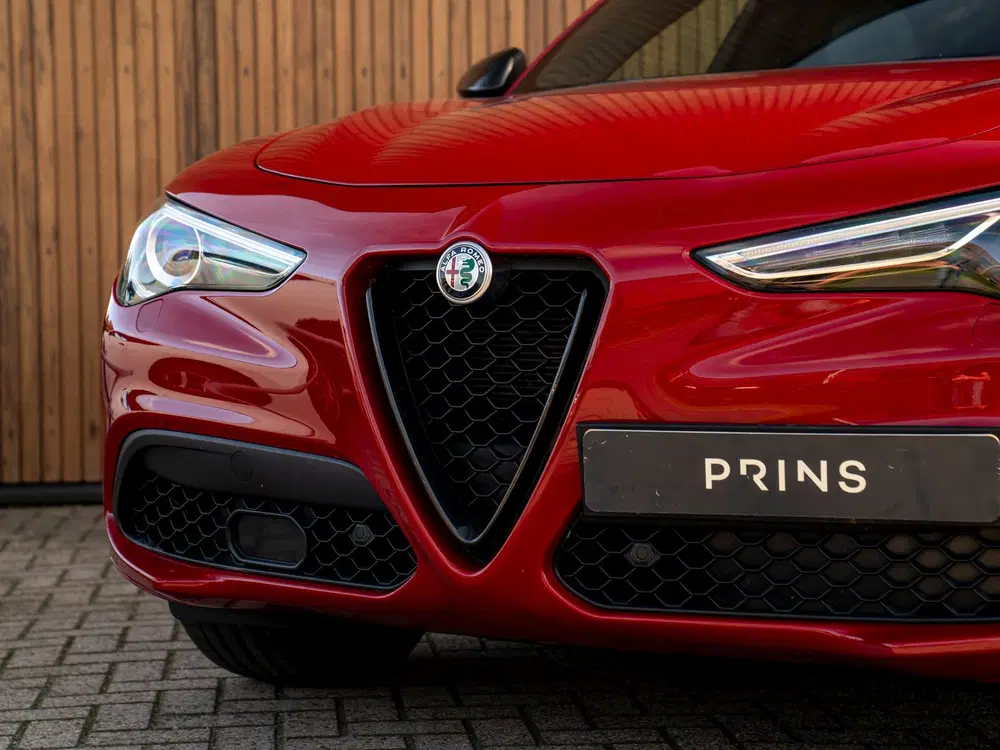 Alfa Romeo Stelvio 2.0T 280pk AWD Veloce uit 2020, foto 14