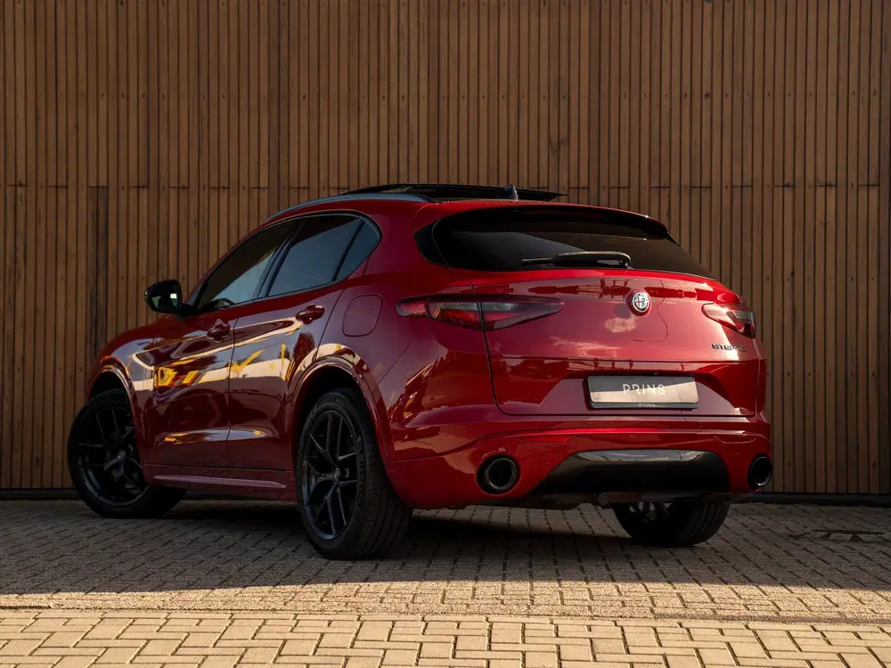 Alfa Romeo Stelvio 2.0T 280pk AWD Veloce uit 2020, foto 6