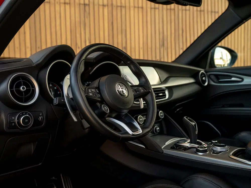 Alfa Romeo Stelvio 2.0T 280pk AWD Veloce uit 2020, foto 7