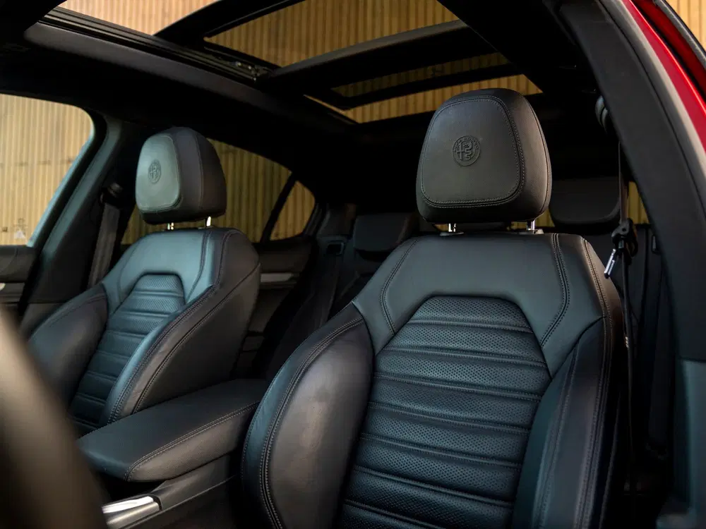 Alfa Romeo Stelvio 2.0T 280pk AWD Veloce uit 2020, foto 8